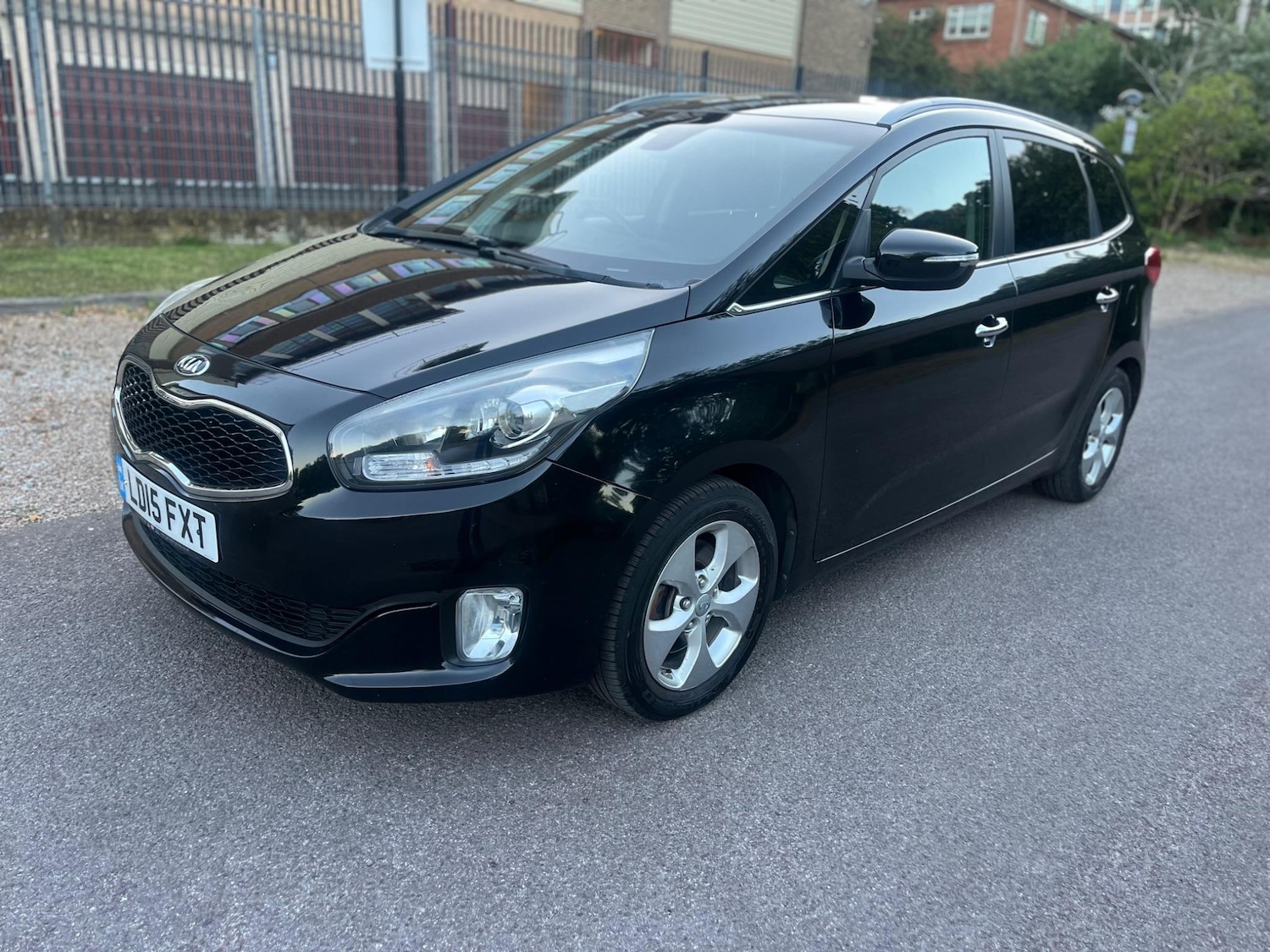 Used Kia Carens 2015 for sale - 76825034: Photo 21
