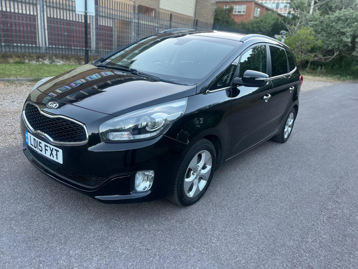 Used Kia Carens 2015 for sale - 76825034: Photo 24