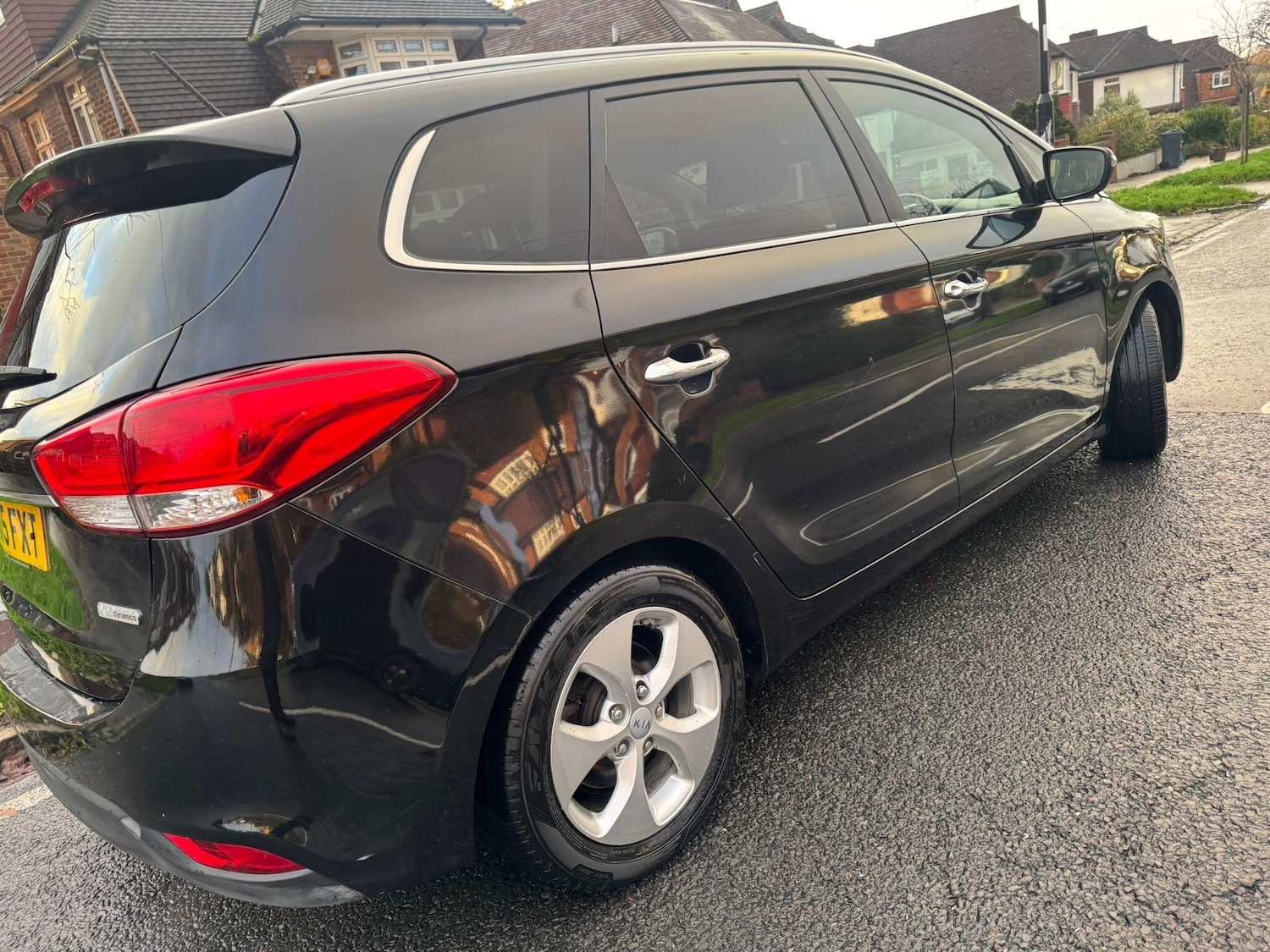 Used Kia Carens 2015 for sale - 76825034: Photo 51