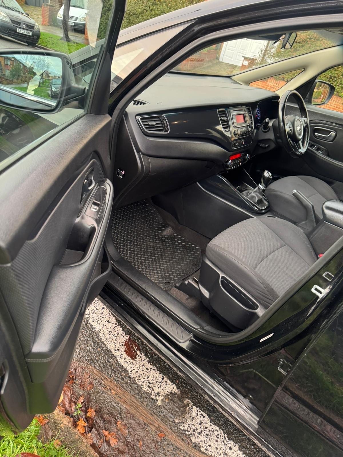 Used Kia Carens 2015 for sale - 76825034: Photo 57