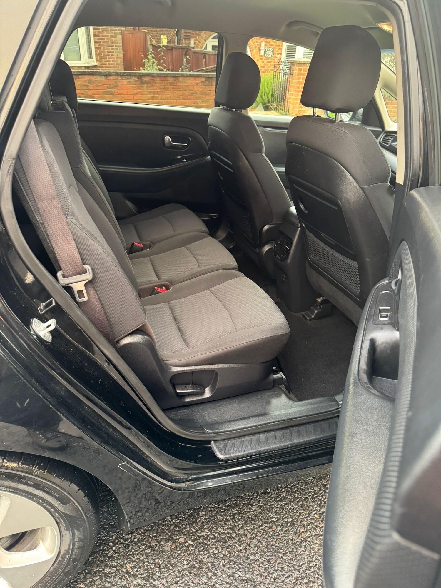 Used Kia Carens 2015 for sale - 76825034: Photo 58