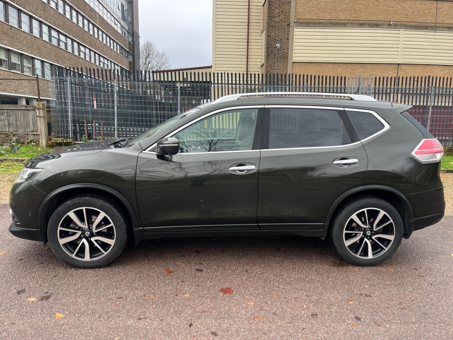 Used Nissan X-Trail 2017 for sale - 76886860: Photo 21