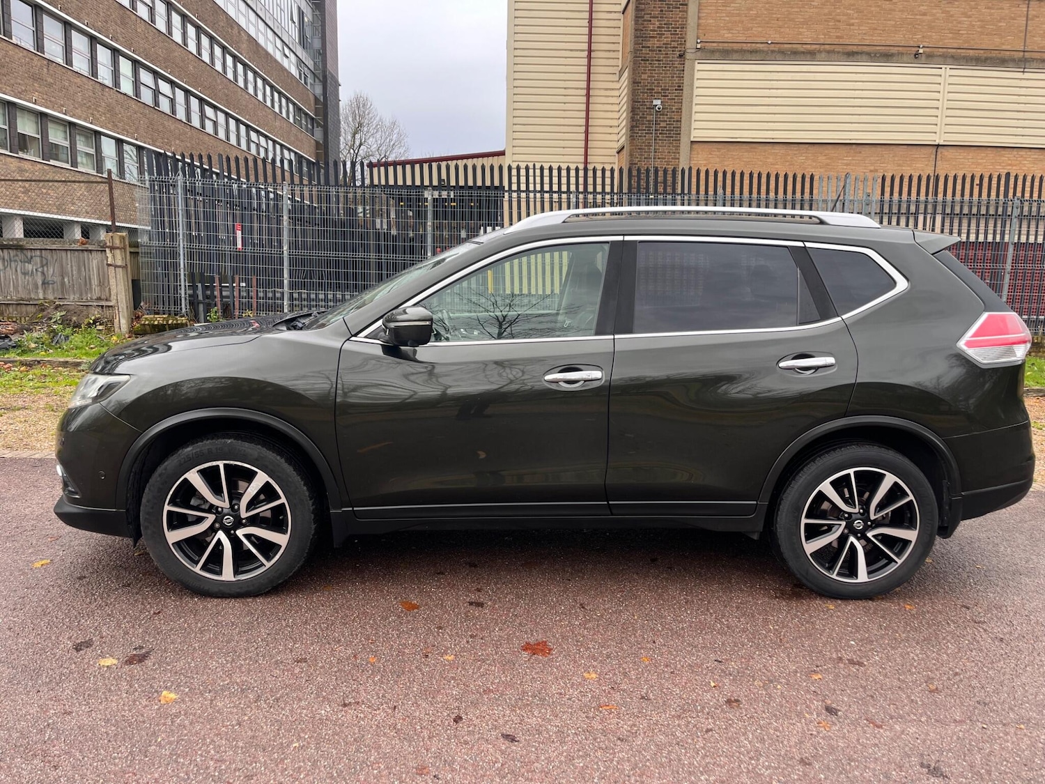 Used Nissan X-Trail 2017 for sale - 76886860: Photo 22
