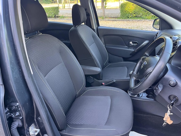 Used Dacia Sandero 2017 for sale - 75670114: Photo 10
