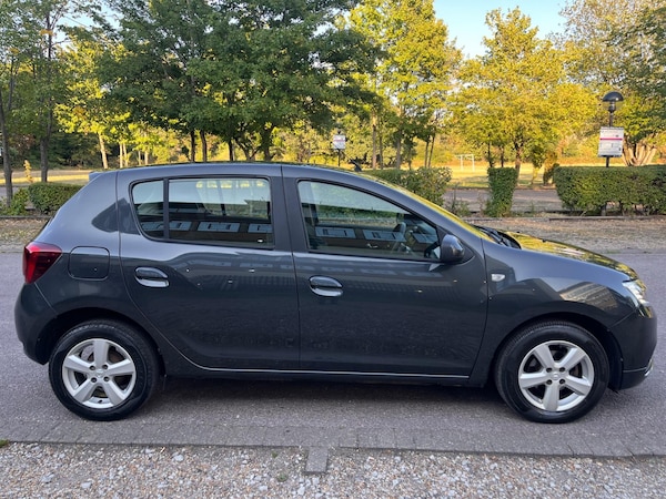 Used Dacia Sandero 2017 for sale - 75670114: Photo 16