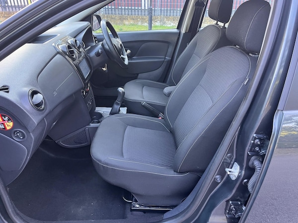 Used Dacia Sandero 2017 for sale - 75670114: Photo 29