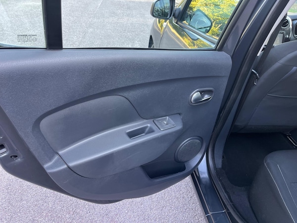 Used Dacia Sandero 2017 for sale - 75670114: Photo 33