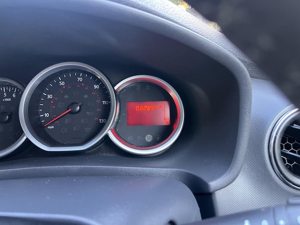Used Dacia Sandero 2017 for sale - 75670114: Photo 42
