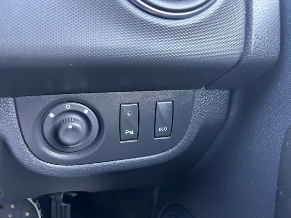 Used Dacia Sandero 2017 for sale - 75670114: Photo 44