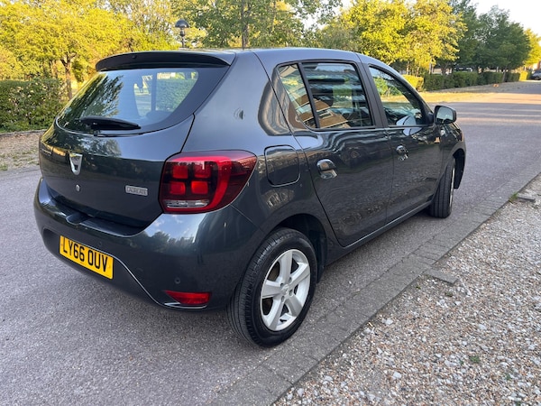 Used Dacia Sandero 2017 for sale - 75670114: Photo 5