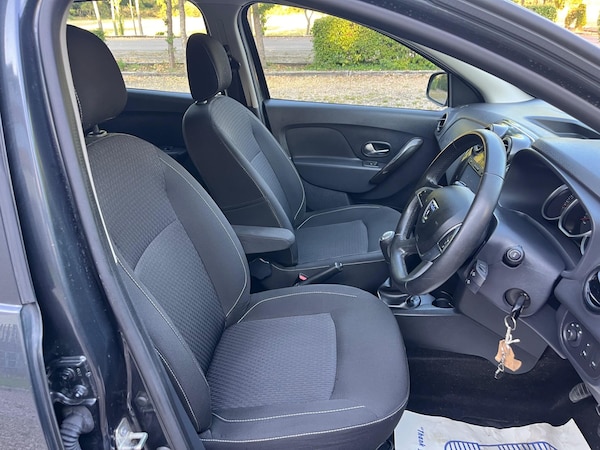 Used Dacia Sandero 2017 for sale - 75670114: Photo 9