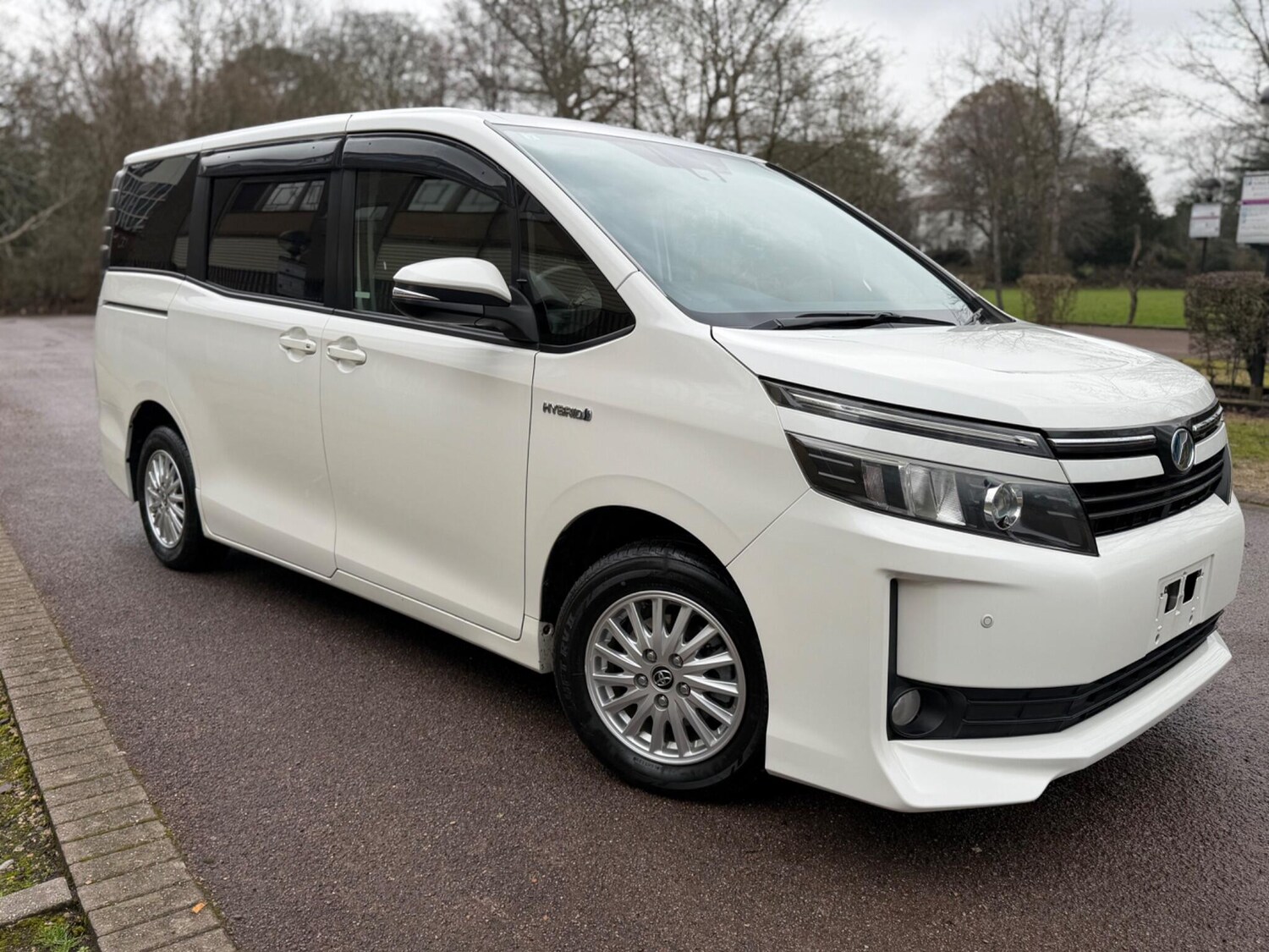 Used Toyota Voxy for sale - 77427575: Photo 18