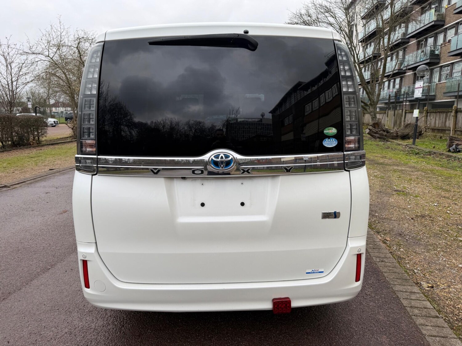 Used Toyota Voxy for sale - 77427575: Photo 23