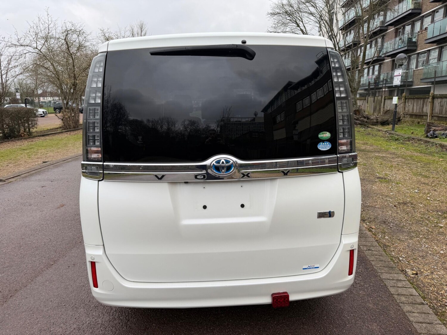 Used Toyota Voxy for sale - 77427575: Photo 29