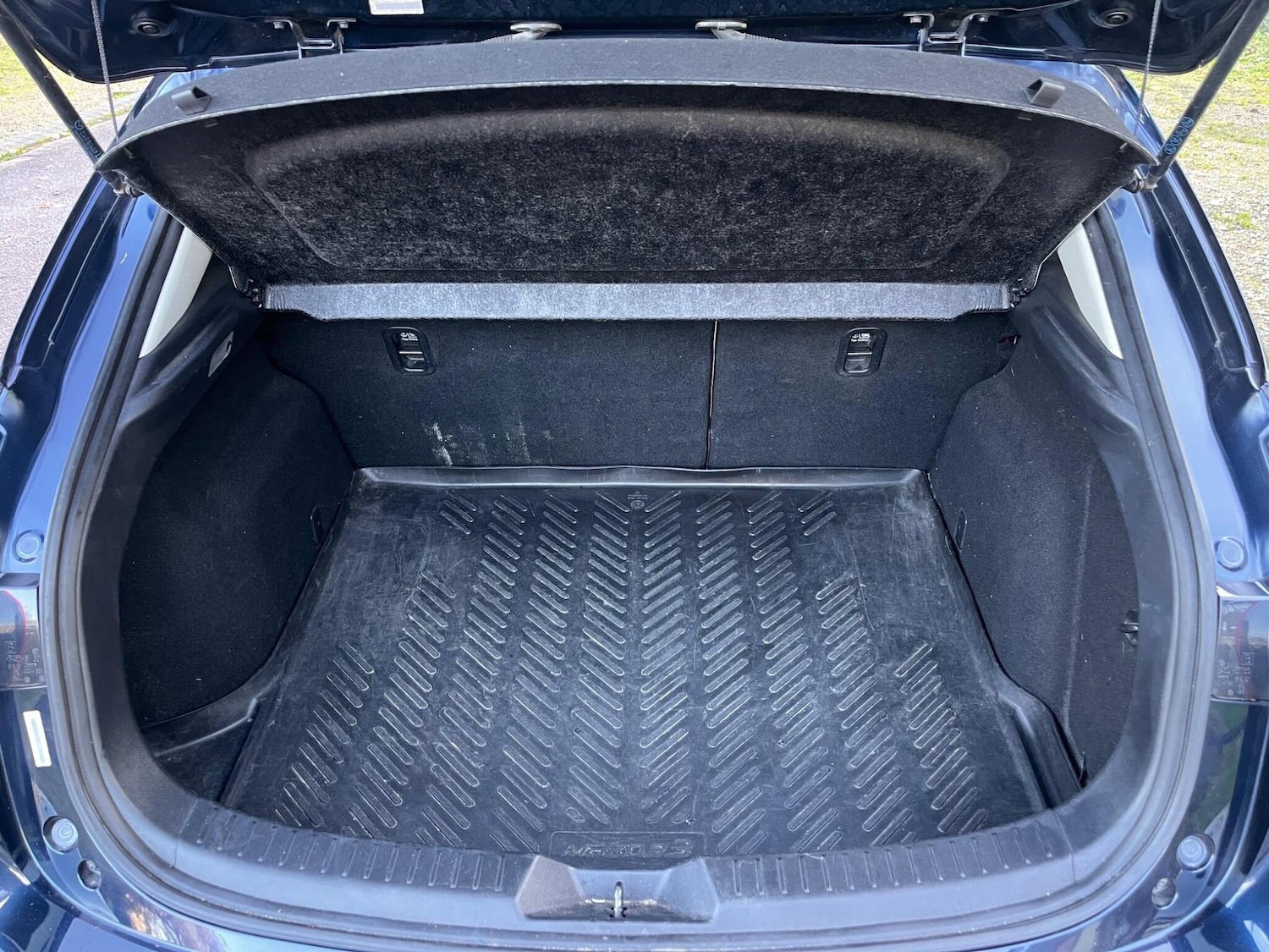 Used Mazda Mazda3 2016 for sale - 77017010: Photo 13