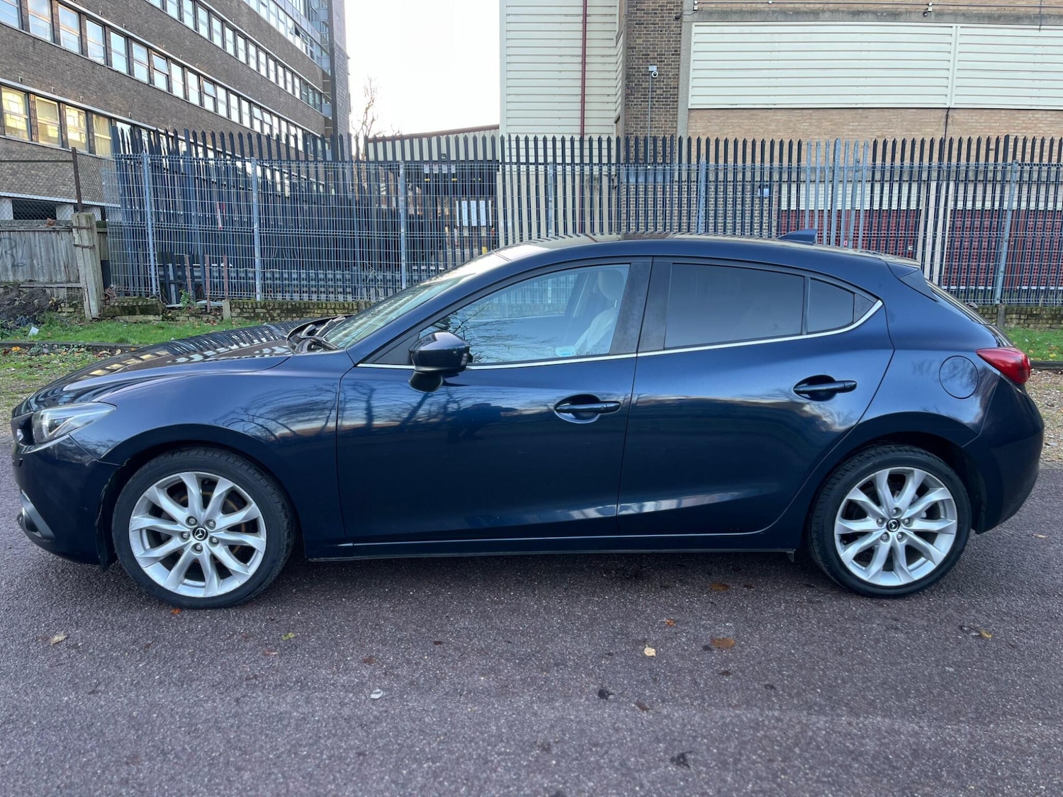 Used Mazda Mazda3 2016 for sale - 77017010: Photo 21