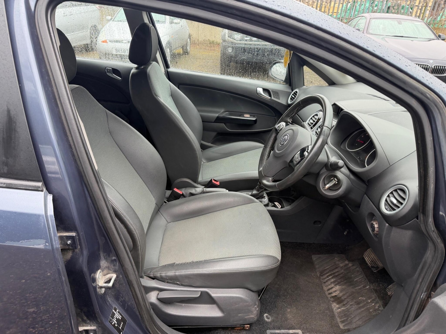 Used Vauxhall Corsa 2009 for sale - 77625909: Photo 10