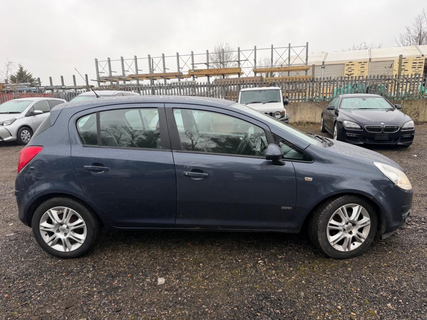 Used Vauxhall Corsa 2009 for sale - 77625909: Photo 2