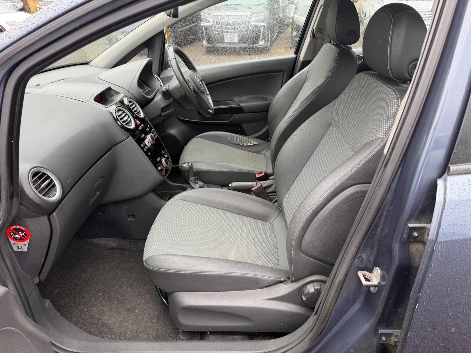 Used Vauxhall Corsa 2009 for sale - 77625909: Photo 23