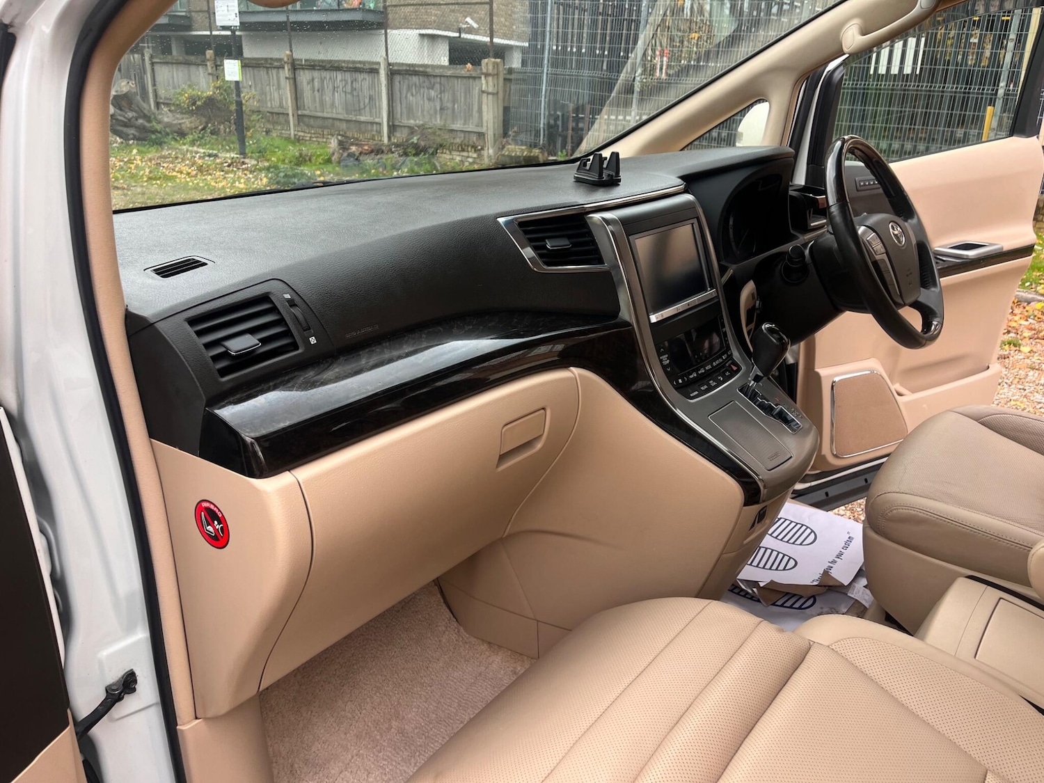 Used Toyota Alphard for sale - 76472449: Photo 42