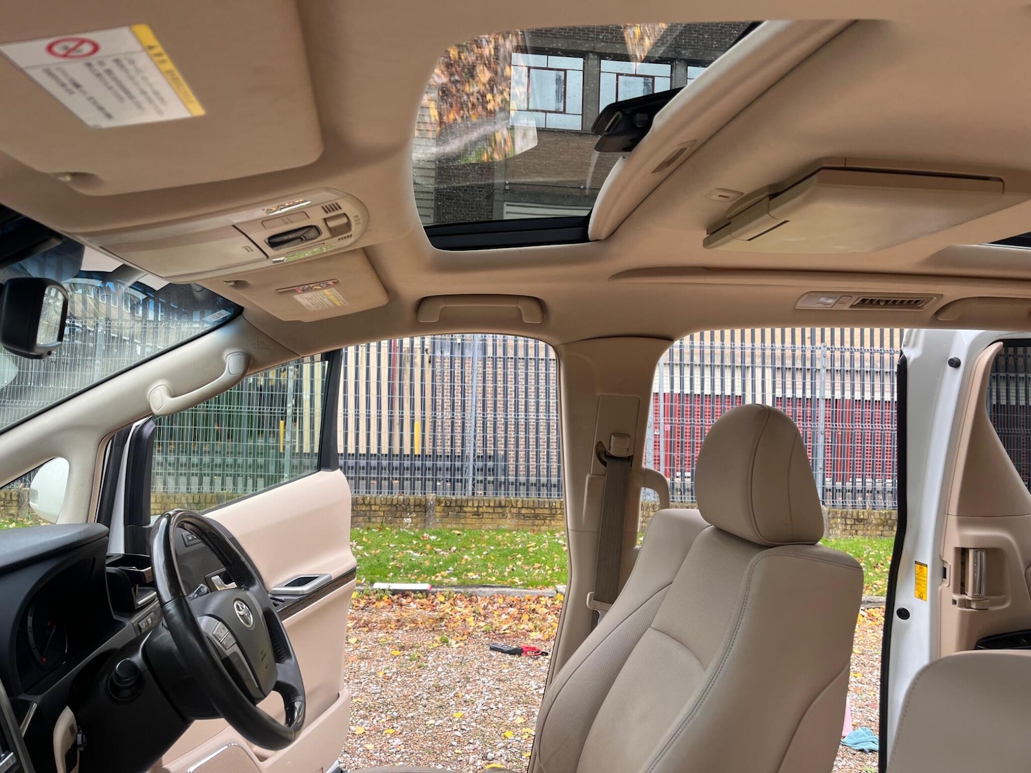 Used Toyota Alphard for sale - 76472449: Photo 43