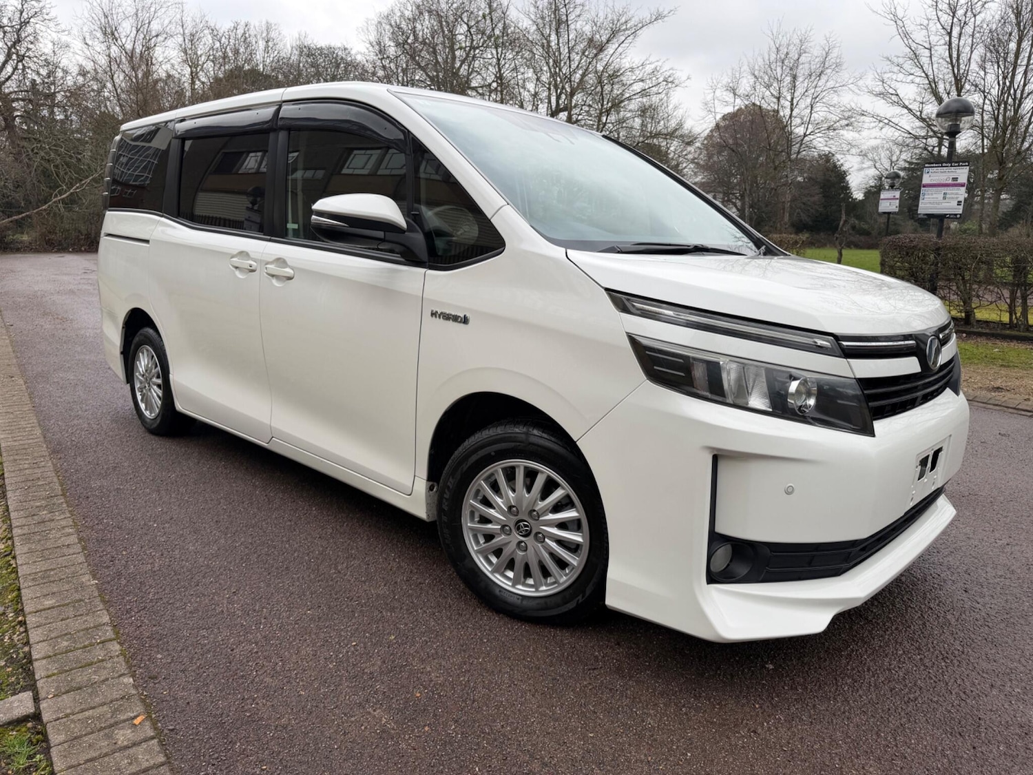 Used Toyota Voxy for sale - 77411979: Photo 19