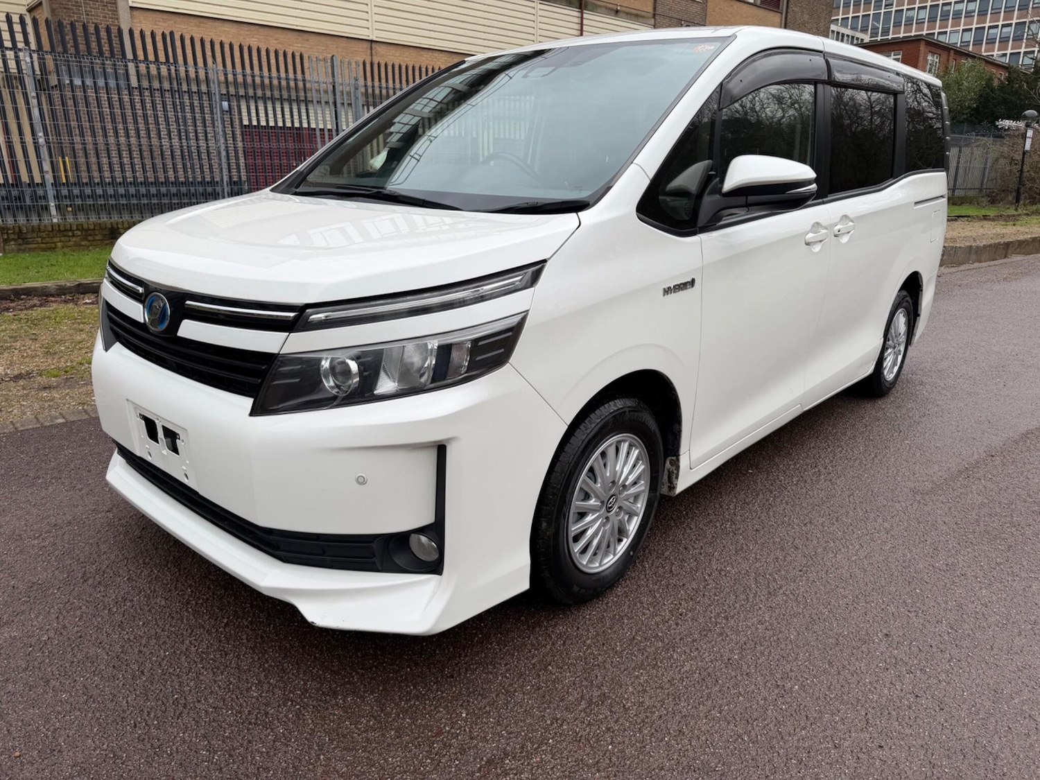Used Toyota Voxy for sale - 77411979: Photo 26