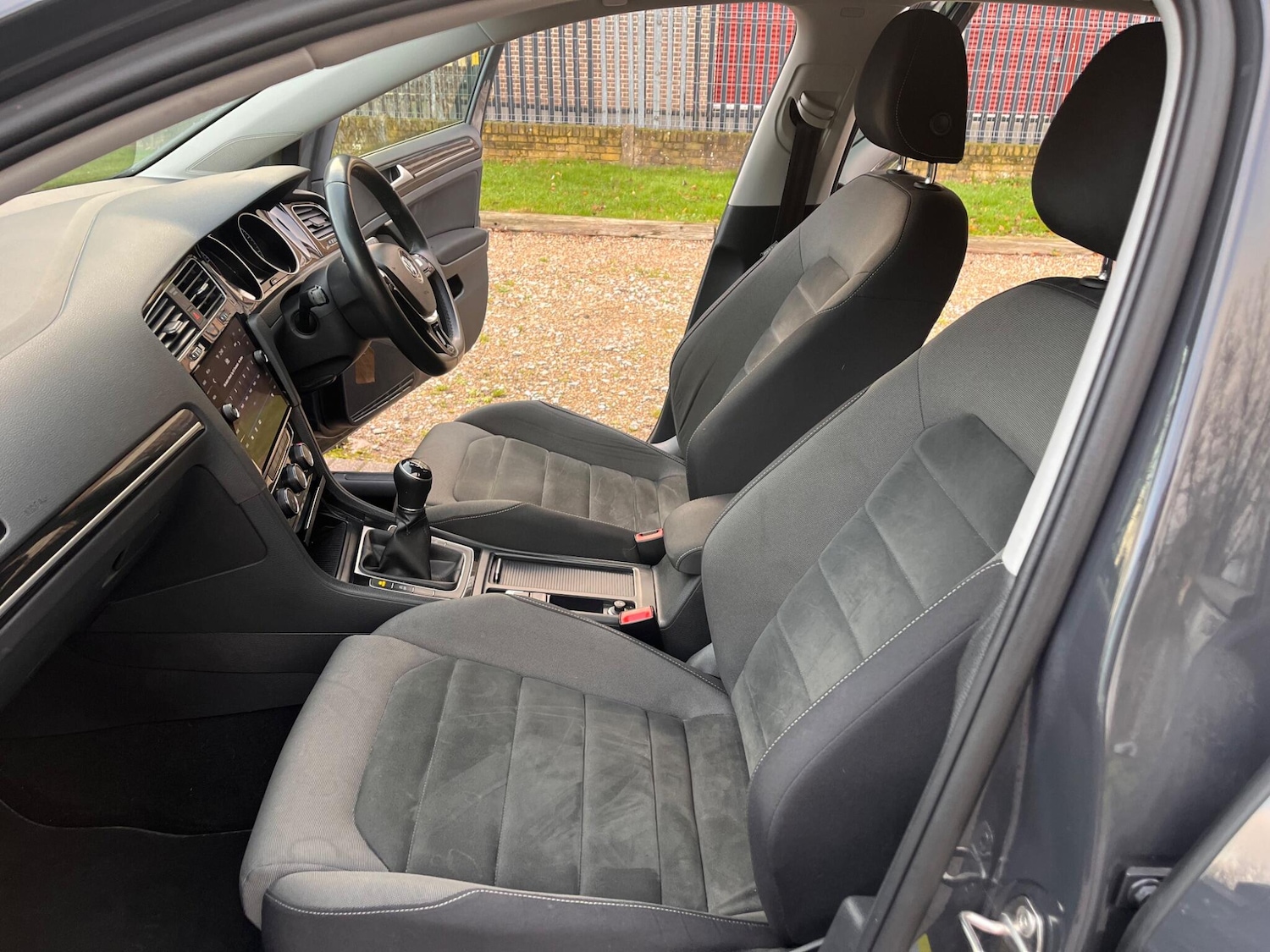 Used Volkswagen Golf 2019 for sale - 77084430: Photo 26