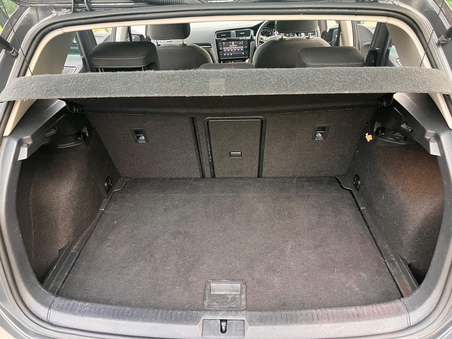 Used Volkswagen Golf 2019 for sale - 77084430: Photo 28