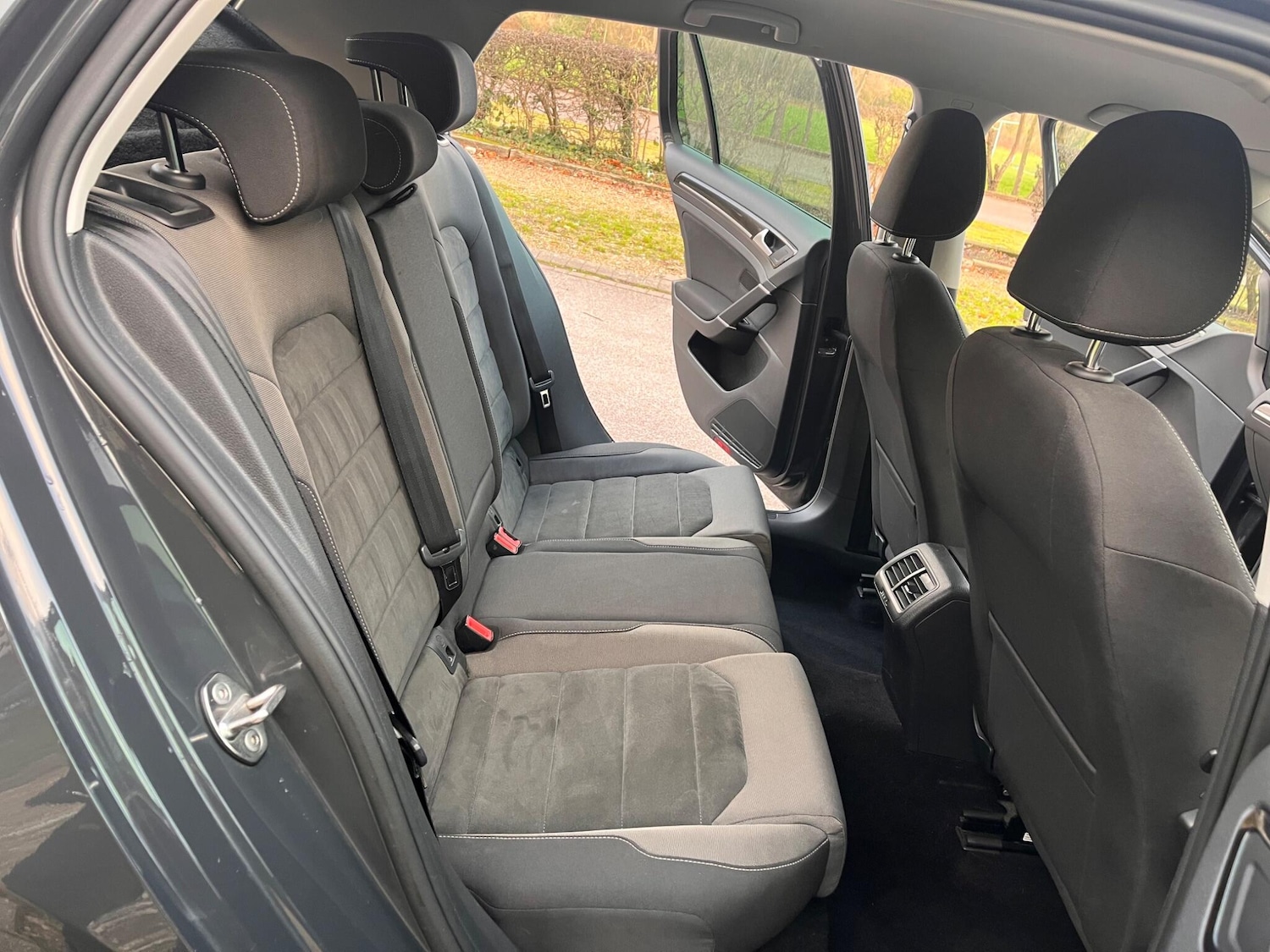 Used Volkswagen Golf 2019 for sale - 77084430: Photo 33