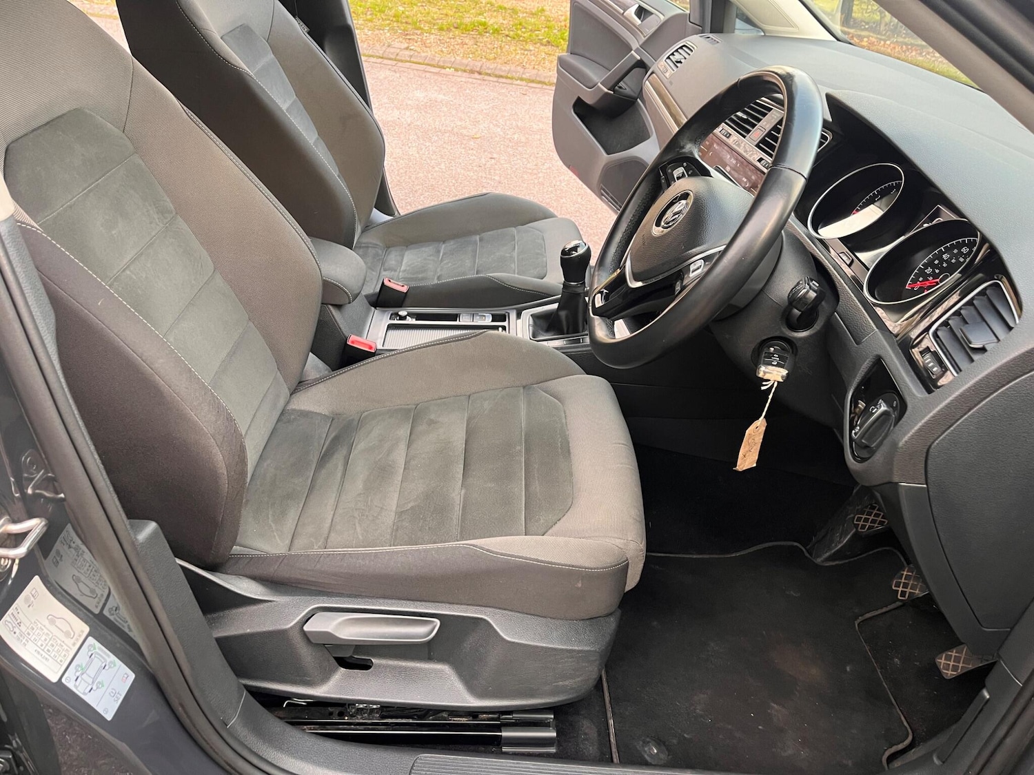 Used Volkswagen Golf 2019 for sale - 77084430: Photo 35