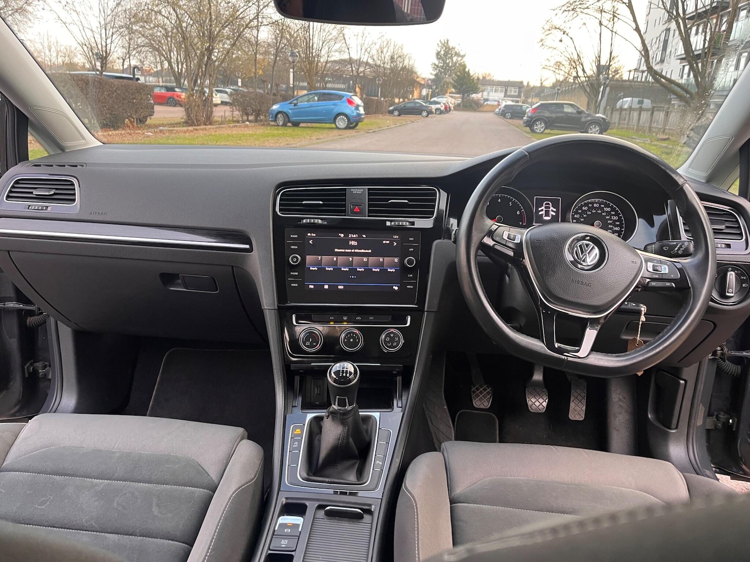 Used Volkswagen Golf 2019 for sale - 77084430: Photo 36