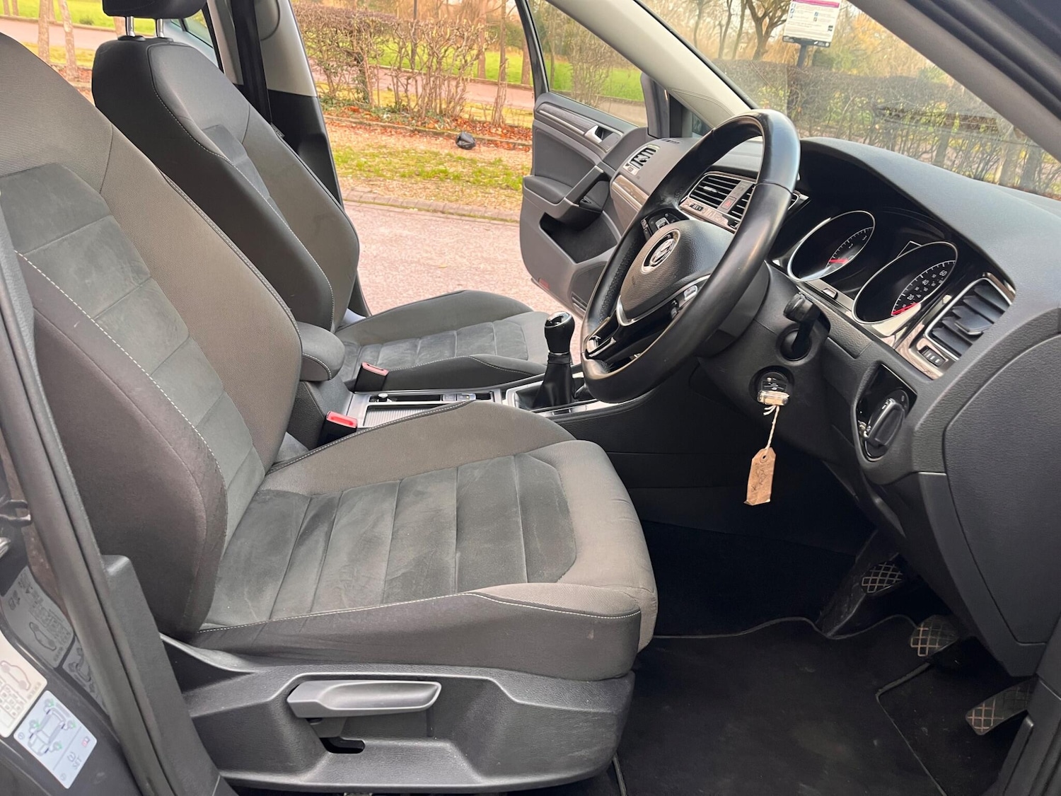 Used Volkswagen Golf 2019 for sale - 77084430: Photo 37