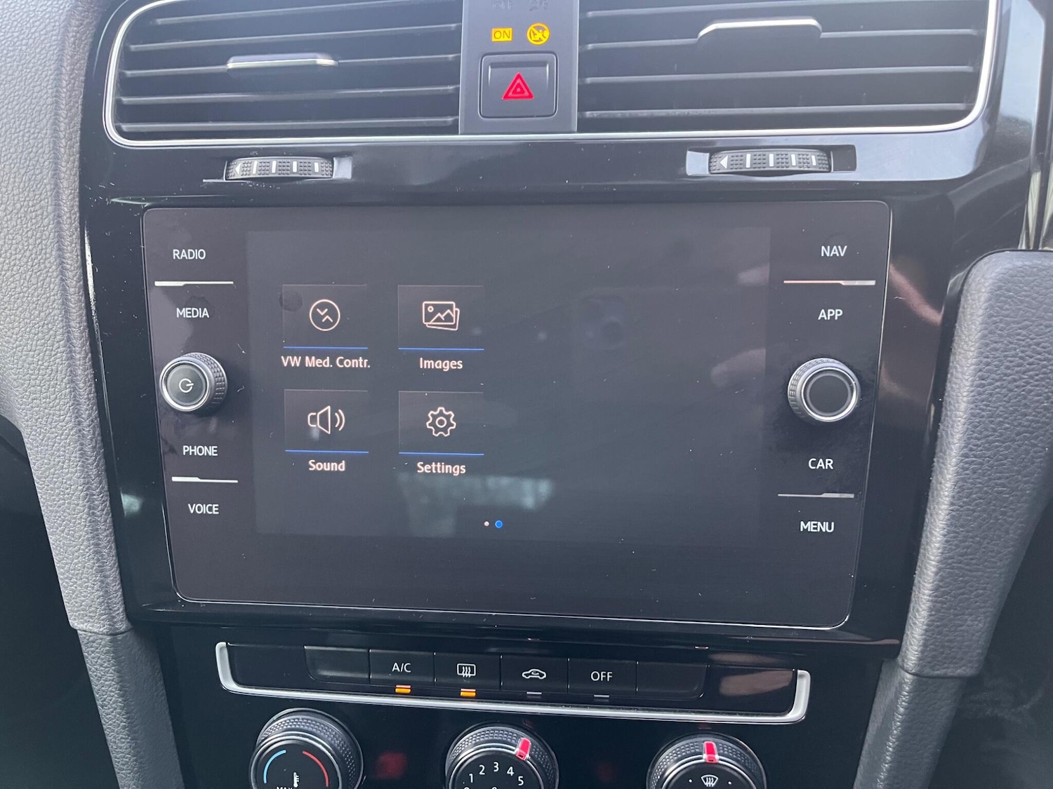 Used Volkswagen Golf 2019 for sale - 77084430: Photo 49