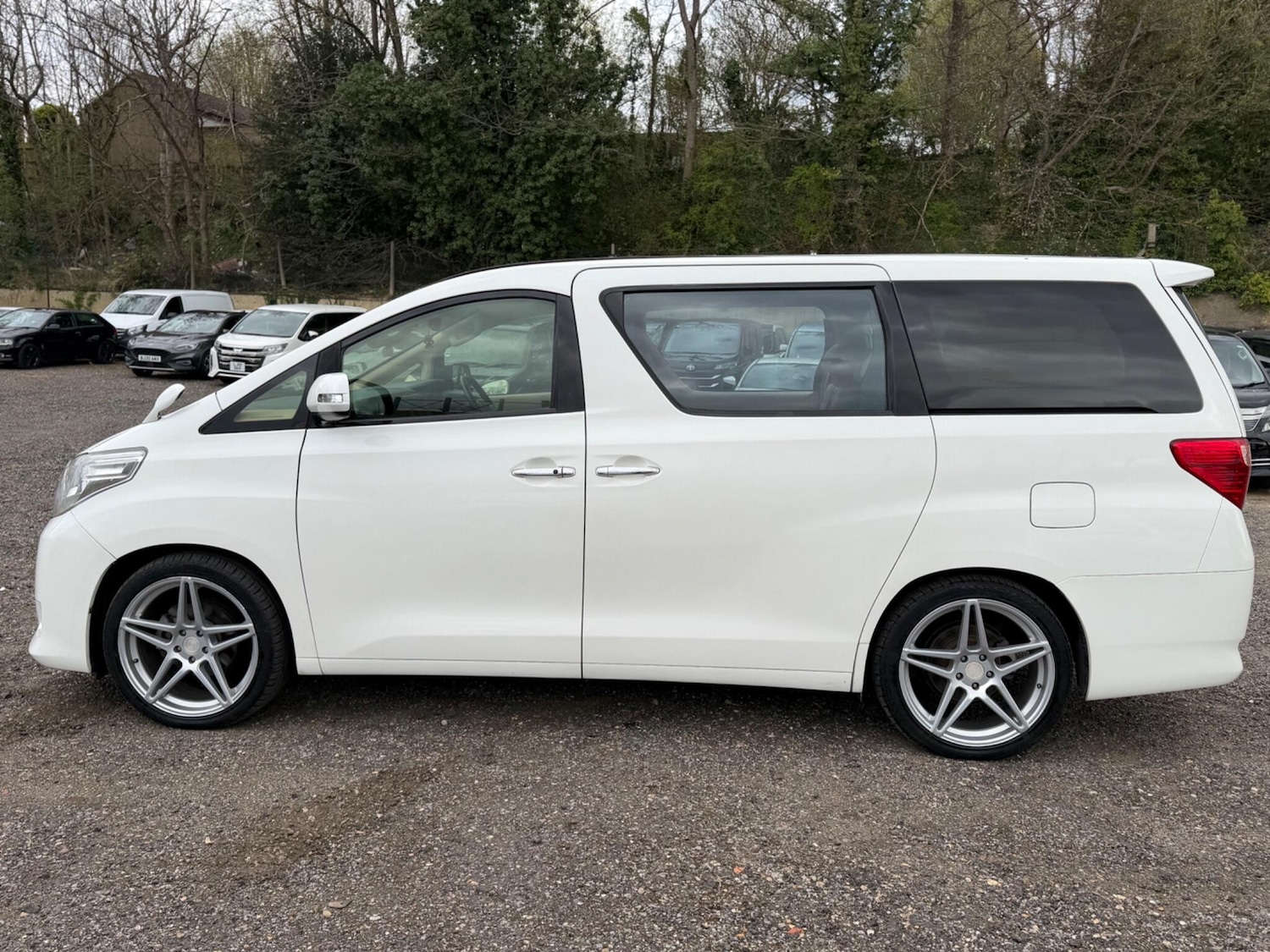 Used Toyota Alphard for sale - 78101499: Photo 25