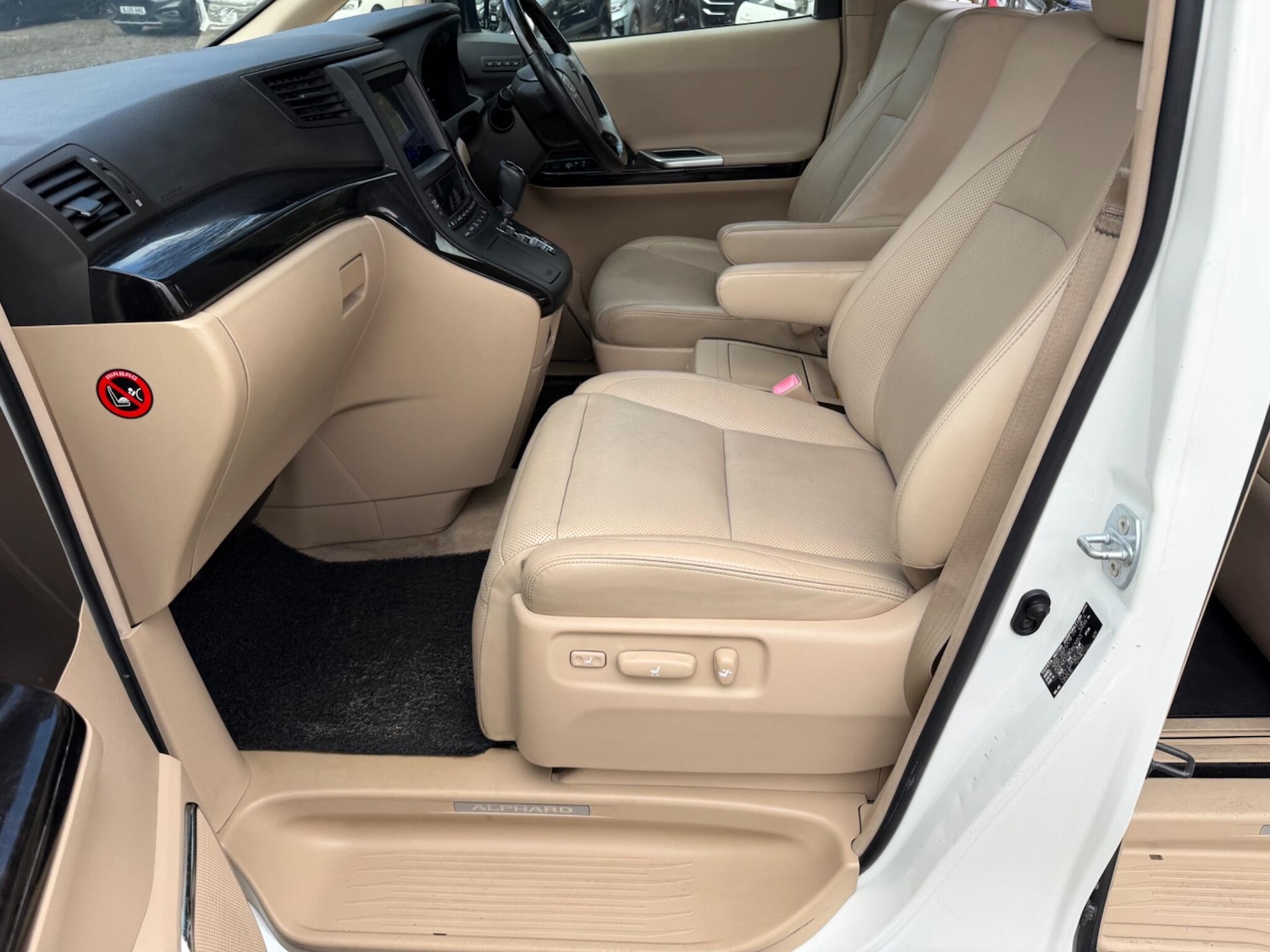 Used Toyota Alphard for sale - 78101499: Photo 51