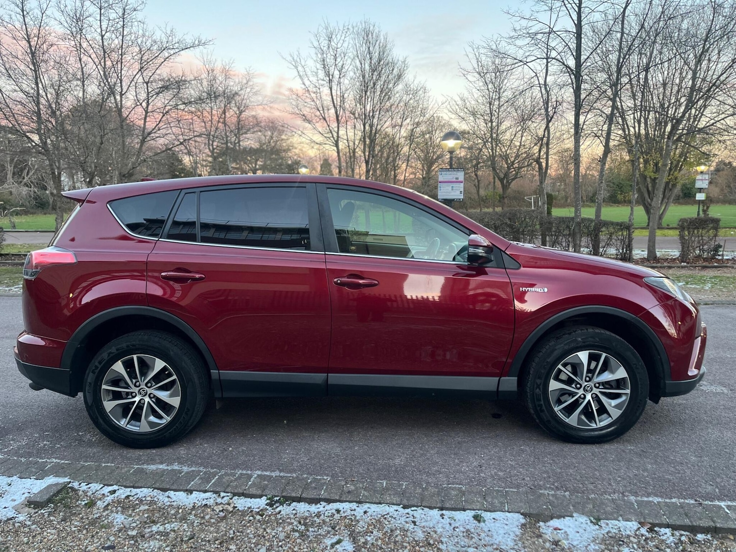 Used Toyota RAV4 2018 for sale - 77101826: Photo 16