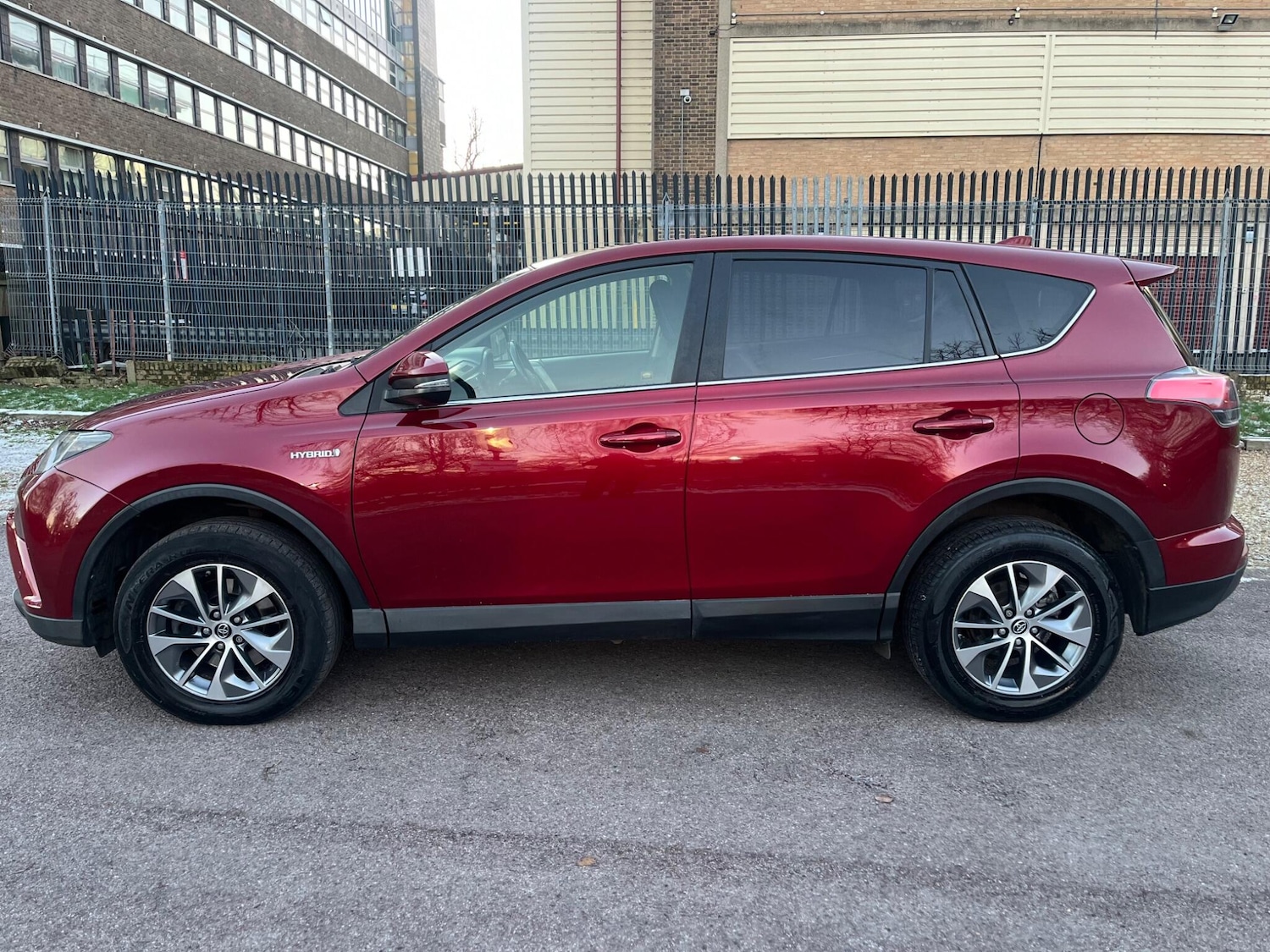 Used Toyota RAV4 2018 for sale - 77101826: Photo 22