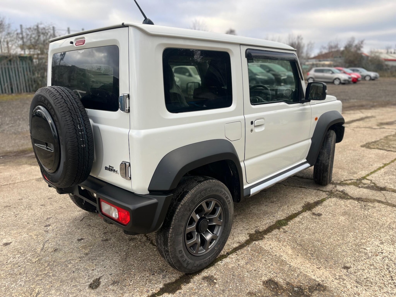 Used Suzuki Jimny for sale - 77166959: Photo 9