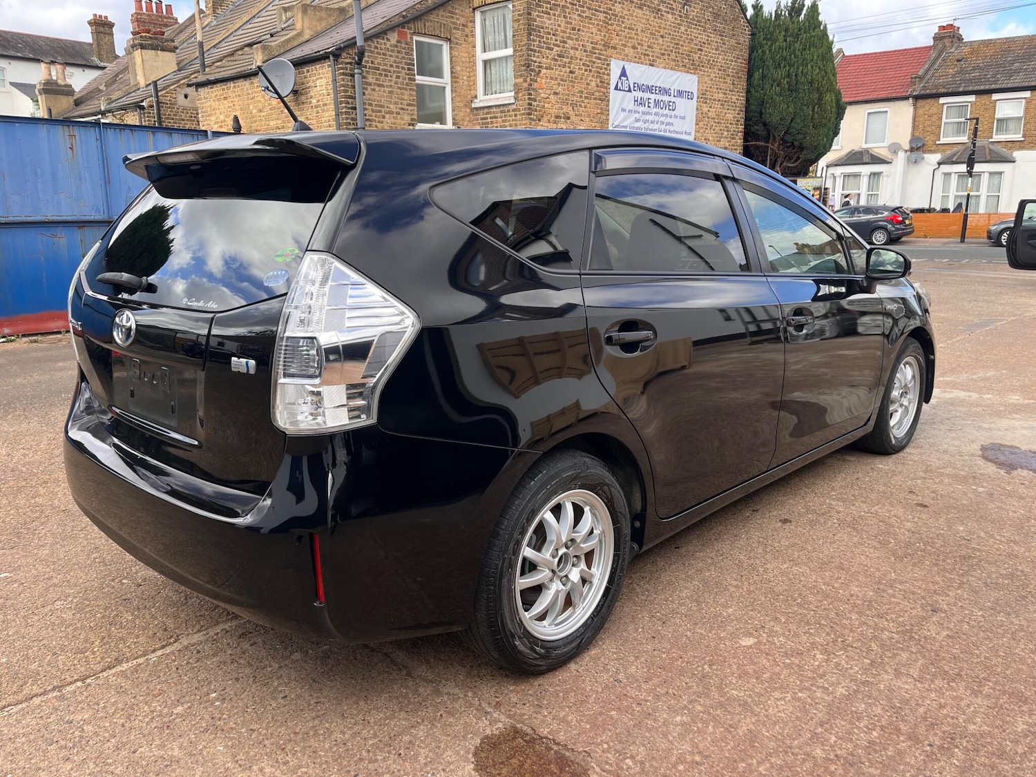 Used Toyota Prius+ for sale - 76441116: Photo 15