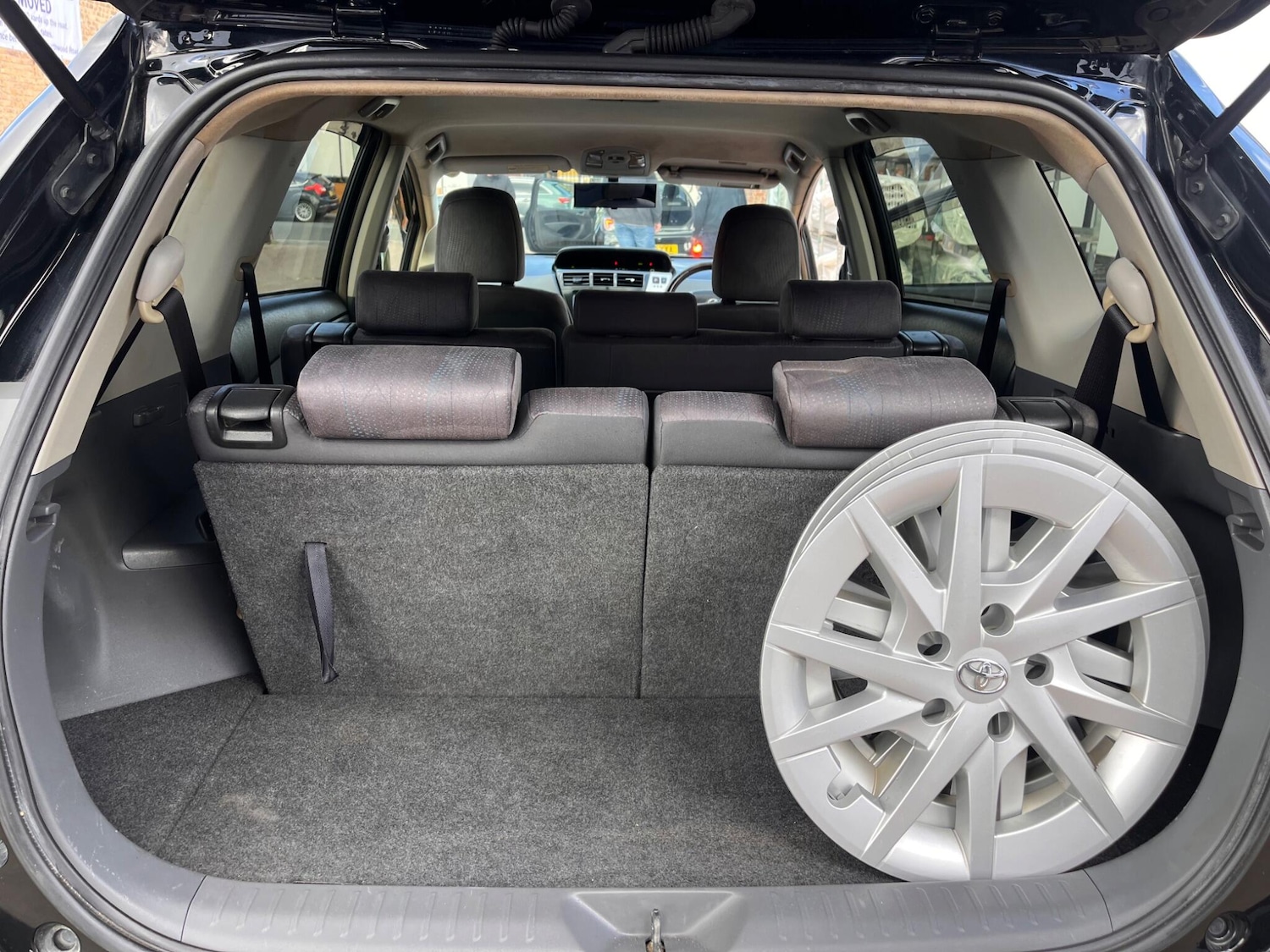 Used Toyota Prius+ for sale - 76441116: Photo 26