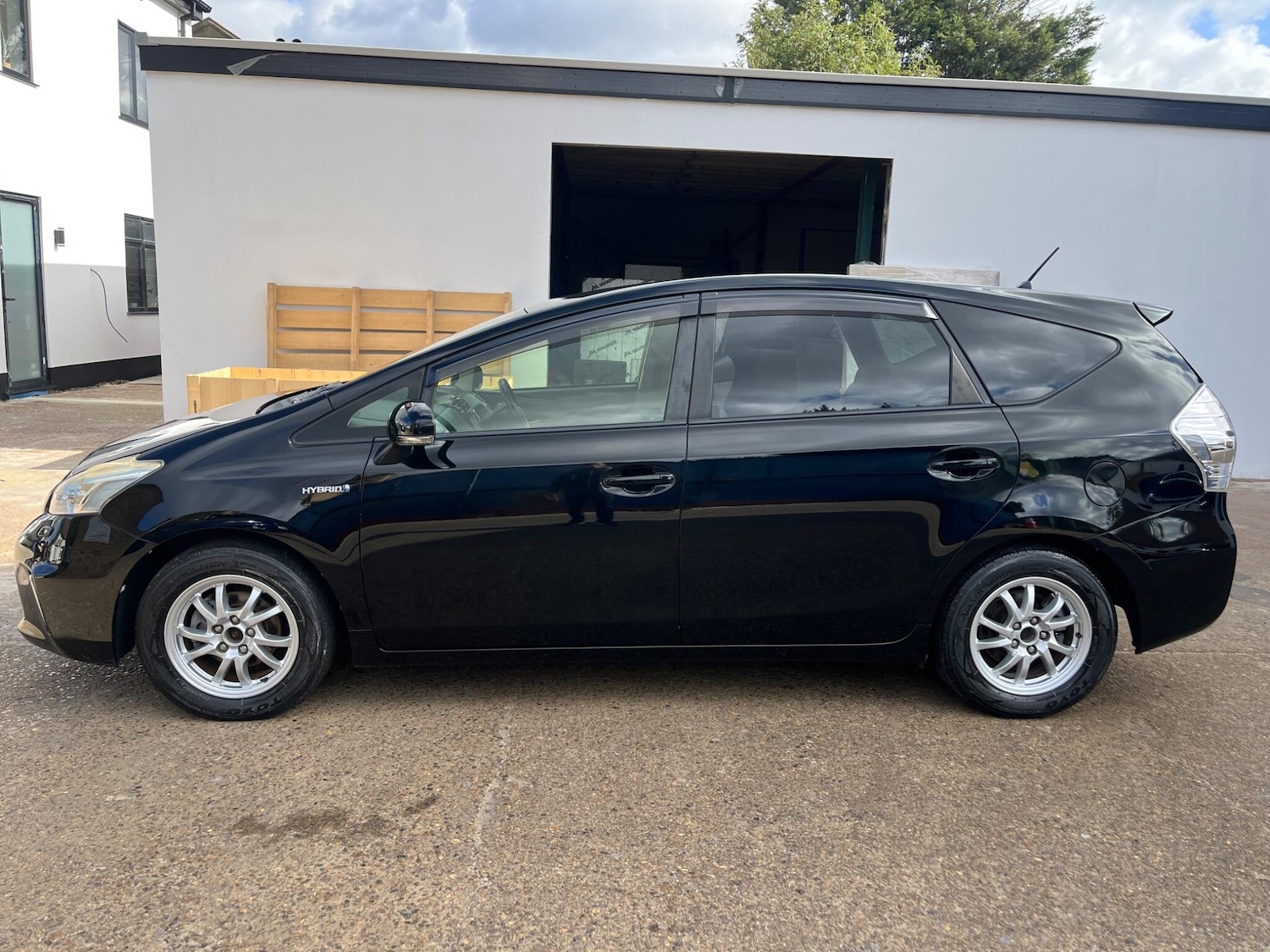 Used Toyota Prius+ for sale - 76441116: Photo 3