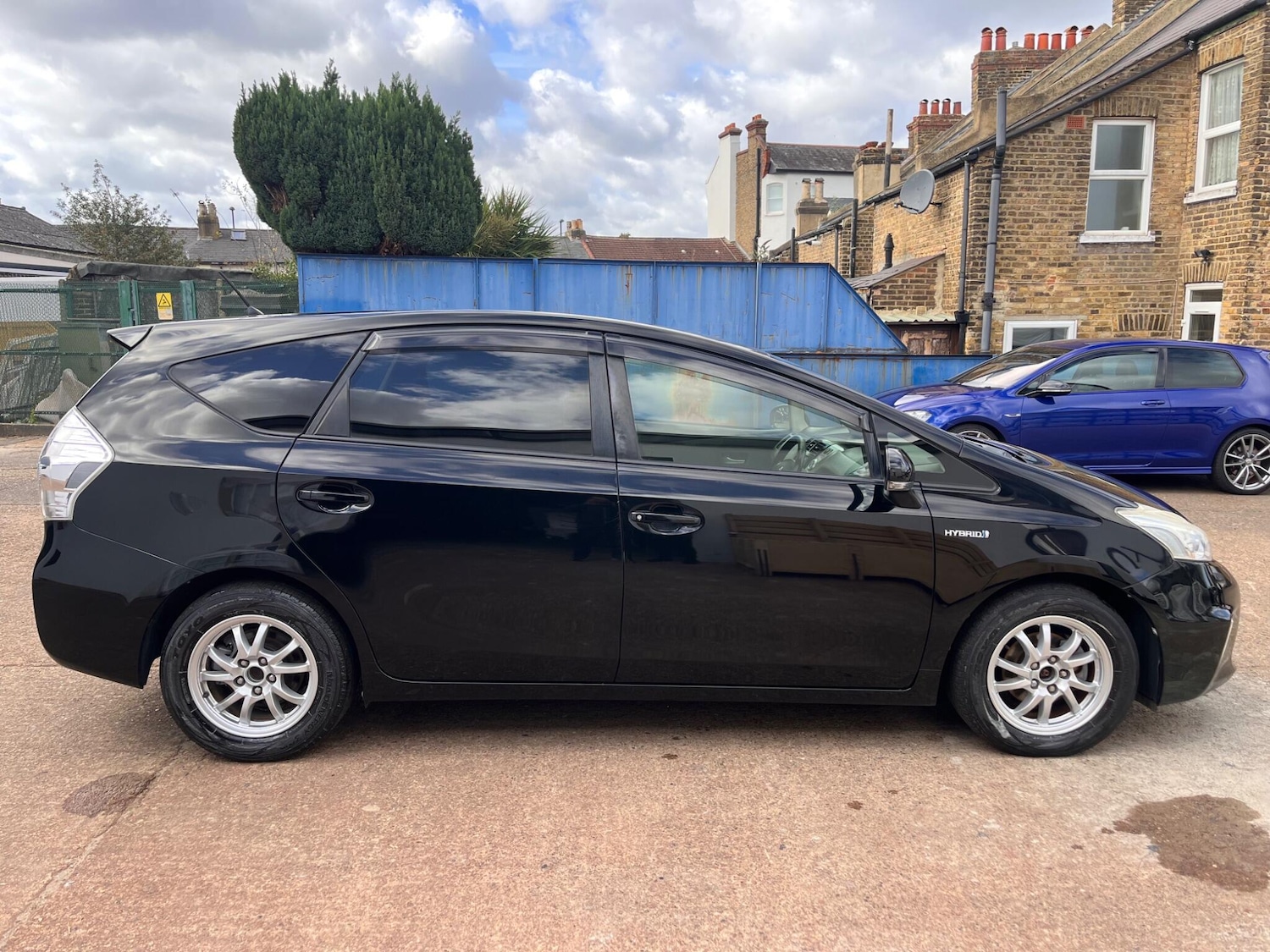 Used Toyota Prius+ for sale - 76441116: Photo 30