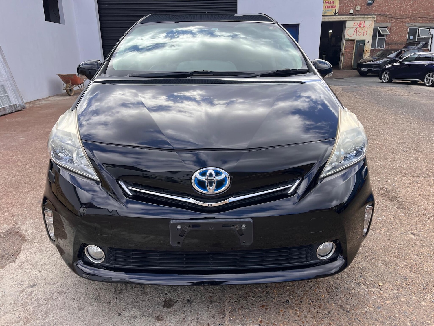 Used Toyota Prius+ for sale - 76441116: Photo 32