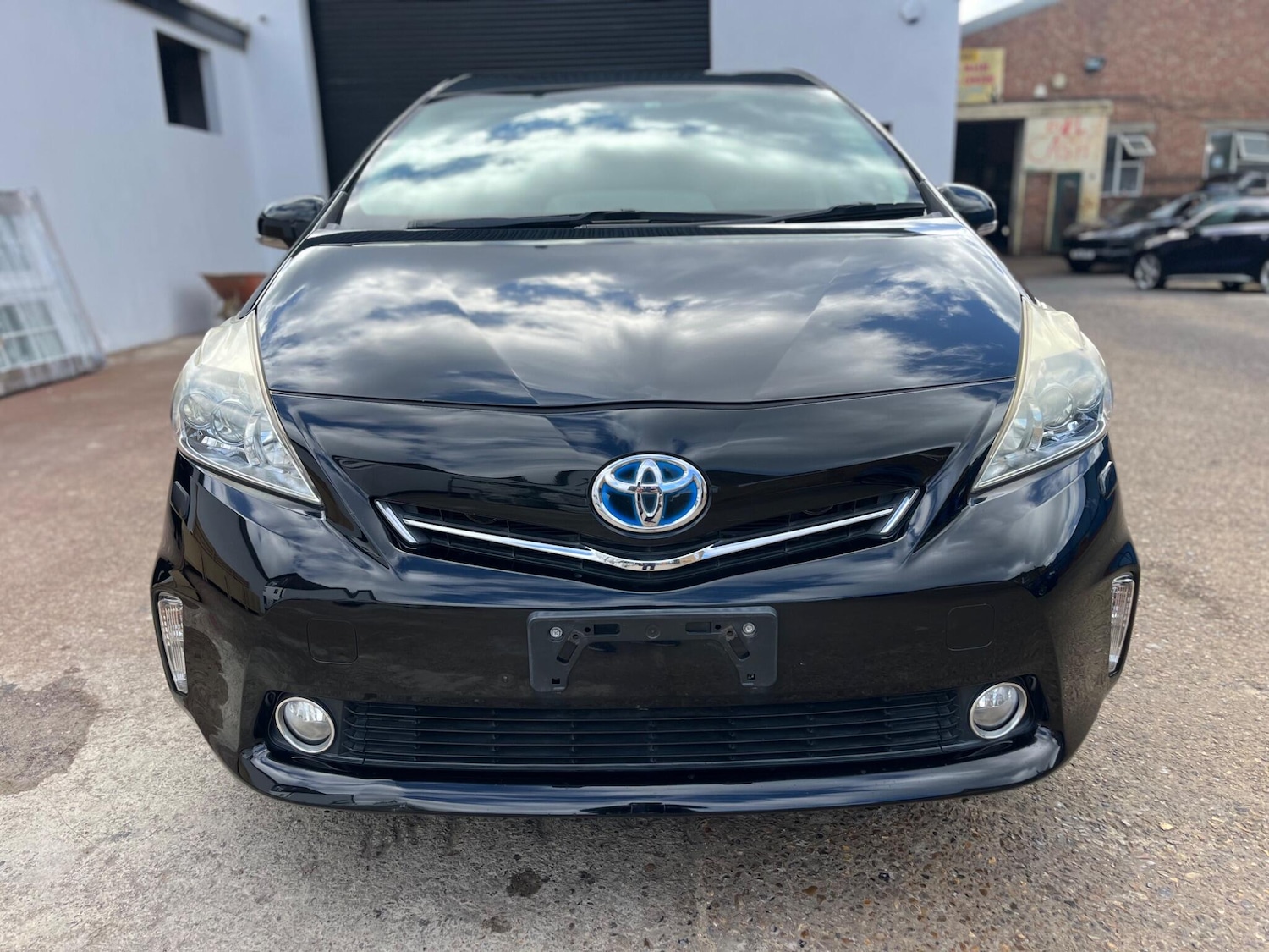 Used Toyota Prius+ for sale - 76441116: Photo 35