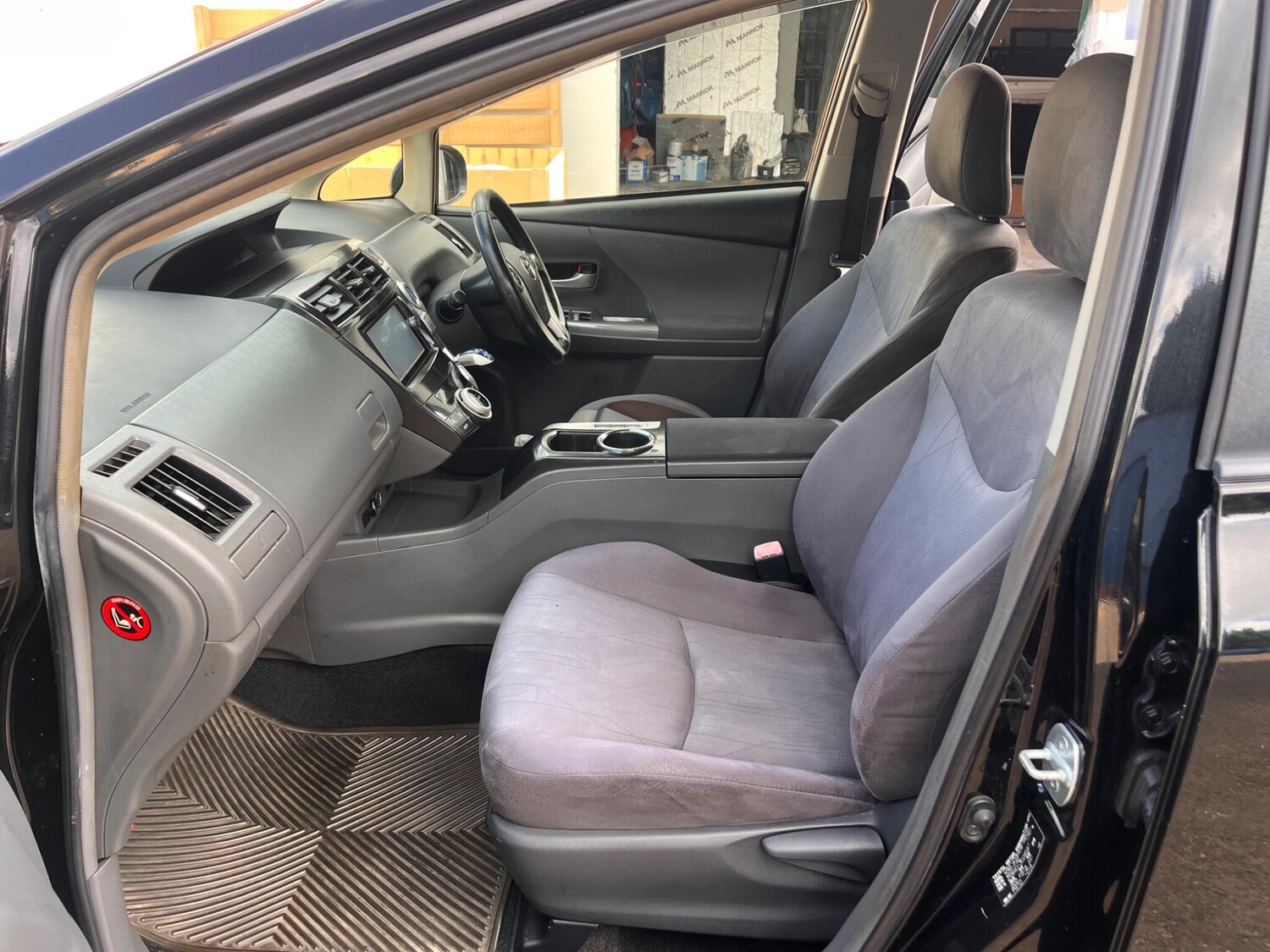 Used Toyota Prius+ for sale - 76441116: Photo 40