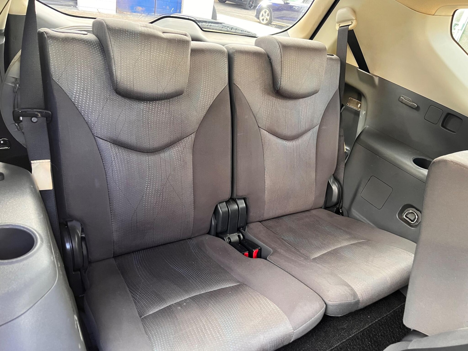 Used Toyota Prius+ for sale - 76441116: Photo 8