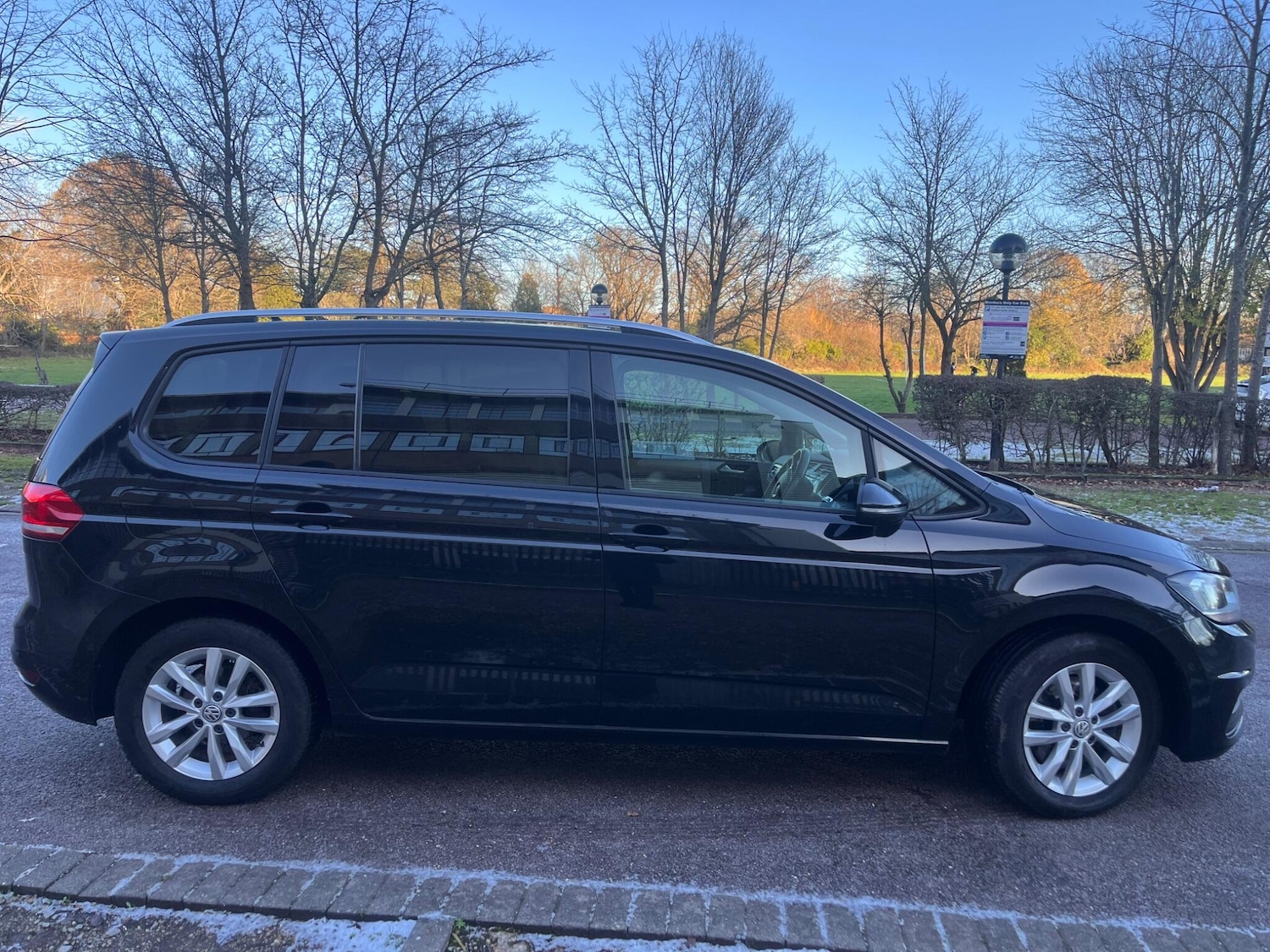 Used Volkswagen Touran 2016 for sale - 77090846: Photo 3