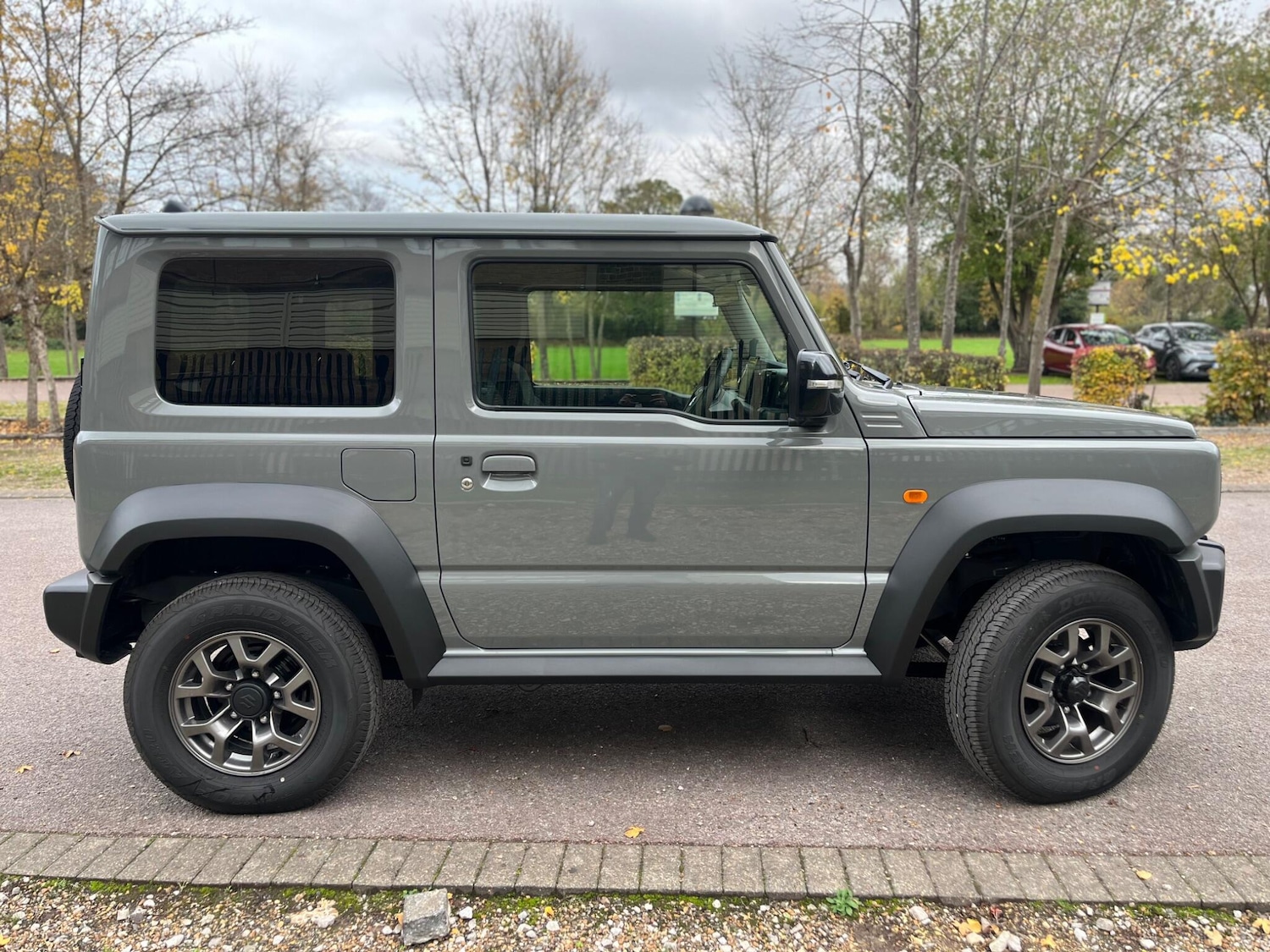 Used Suzuki Jimny for sale - 76667378: Photo 6