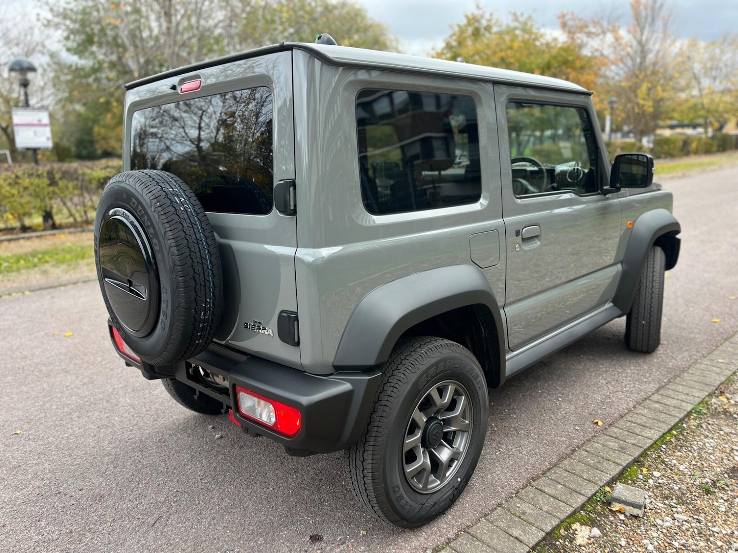Used Suzuki Jimny for sale - 76667378: Photo 7